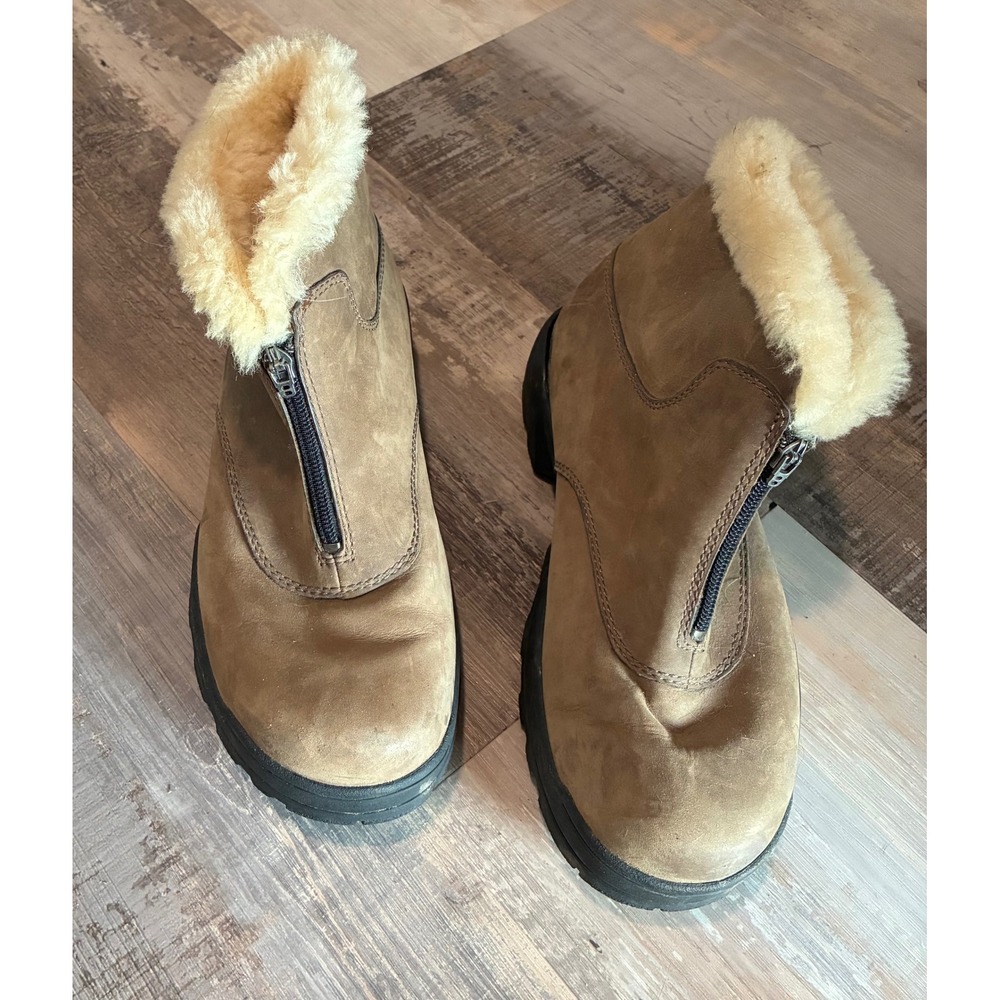UGG Australia Women Tan Leather Shearling Lined Front Zip Winter Boots Lug Sole